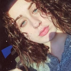 Meet your Posher, Roxie